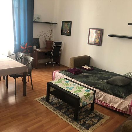 Apartamento Kriszti Budapest Exterior foto